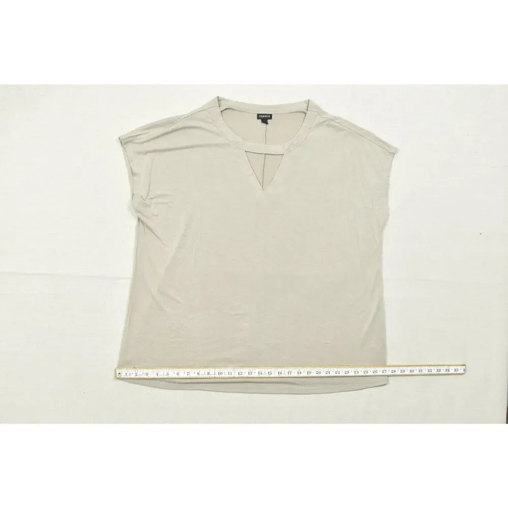 Torrid Women's Size 2 Grey Modal Blend Short Sleeve Cut Out V-Neck T-Shirt